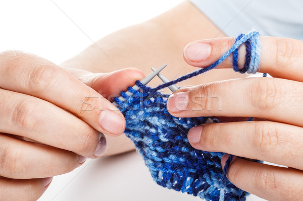 Stricken Frau Hände Nadeln Hintergrund arbeiten Stock foto © grafvision