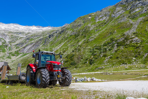 Tracteur montagne nuages nature fond vert [[stock_photo]] © grafvision