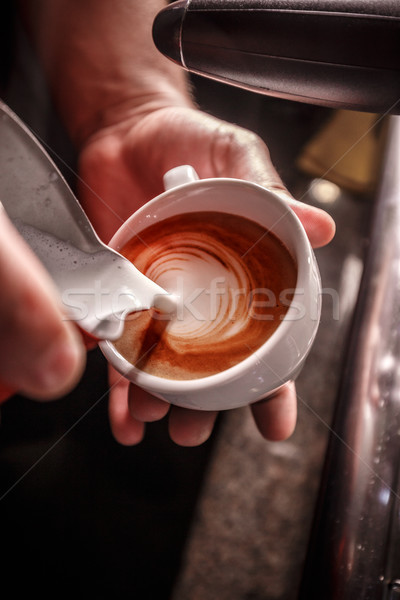 Barista kawy sztuki mleka strony Zdjęcia stock © grafvision