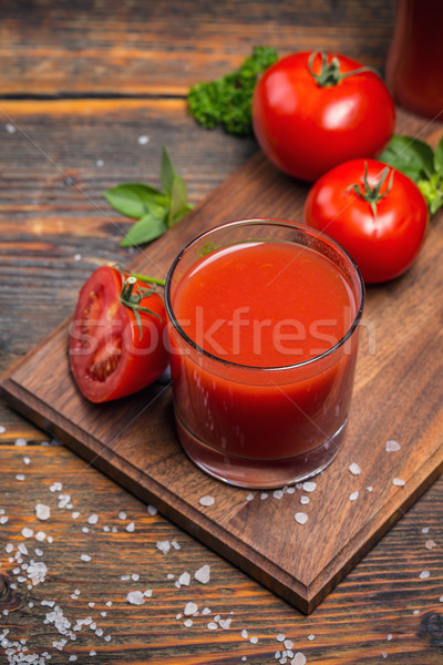Tomatensap vers tomaten geserveerd houten Stockfoto © grafvision