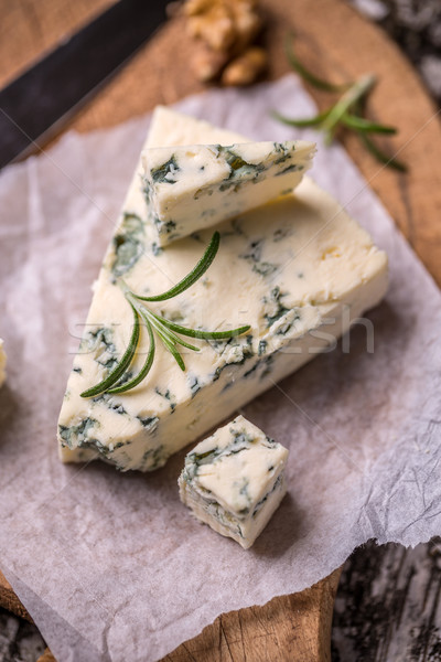 Roquefort queijo fundo azul fatia Foto stock © grafvision