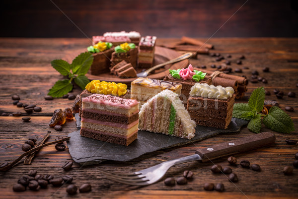 Farklı dekoratif kekler parti zamanı gıda kutlama Stok fotoğraf © grafvision