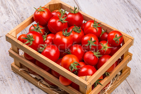 Tomates cereja caixa grupo vermelho tomates Foto stock © grafvision