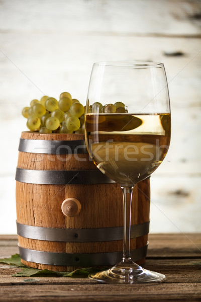 Weißwein Still-Leben frischen Weinrebe Obst Hintergrund Stock foto © grafvision