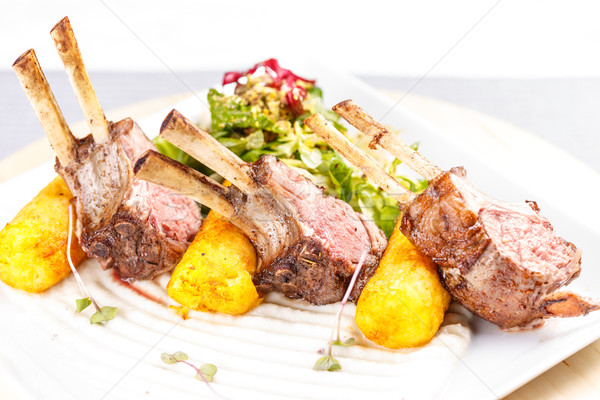 精緻的餐點 服務 廚房 晚餐 午餐 商業照片 © grafvision