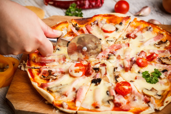 Stockfoto: Pizza · champignons · ham · kaas · boord