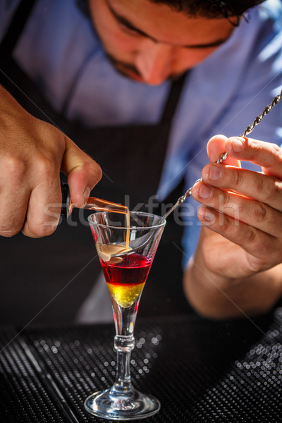 Barkeeper Cocktail bar Löffel Hand Stock foto © grafvision