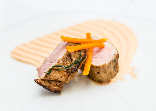 Fine dining varkensvlees vlees wortelen diner Stockfoto © grafvision