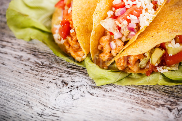 Foto stock: Tacos · pollo · mesa · de · madera · alimentos · queso · cena