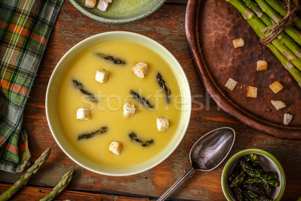 Romig asperges soep houten brood hot Stockfoto © grafvision