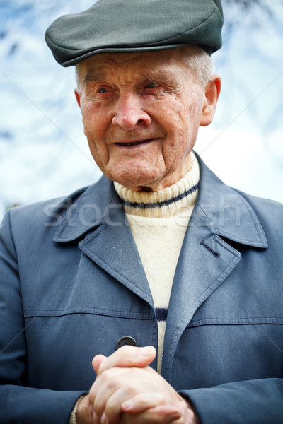 Portret oude man naar hemel gelukkig Stockfoto © grafvision