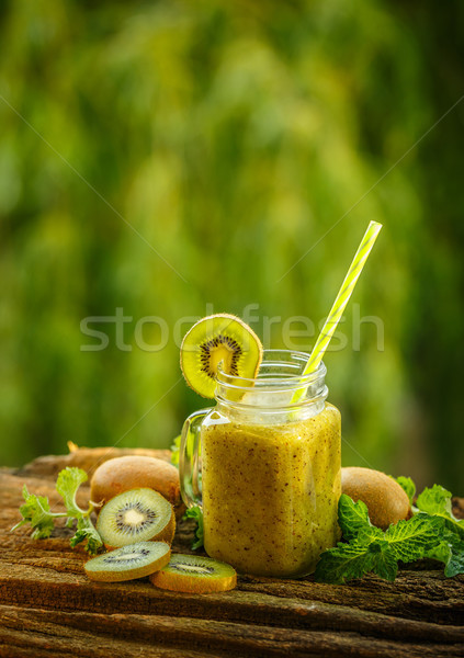 Maison kiwi smoothie fraîches fruits lumière du soleil [[stock_photo]] © grafvision