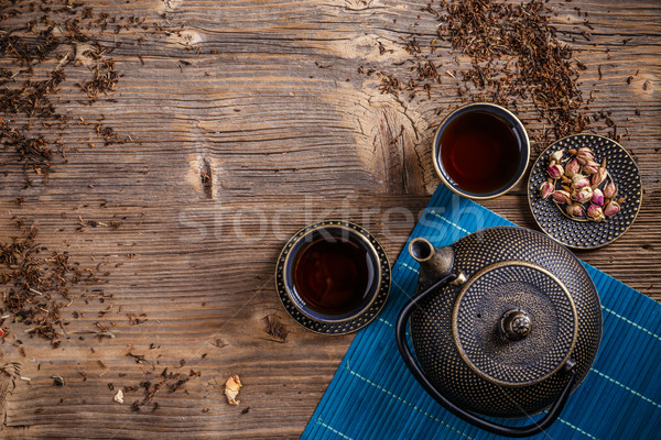 [[stock_photo]]: Fonte · théière · faible · tasse · espace · texte