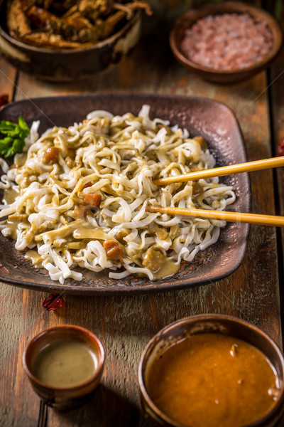 Keverés sült tészta híres ázsiai főzés Stock fotó © grafvision