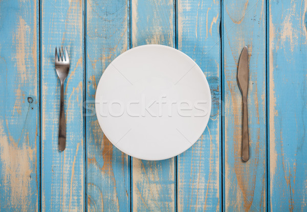 商業照片: 空的 · 白 · 盤 · 木桌 · 木 · 背景