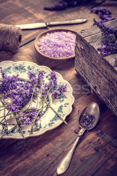 Spa Wellness lavandă flori sare natură Imagine de stoc © grafvision