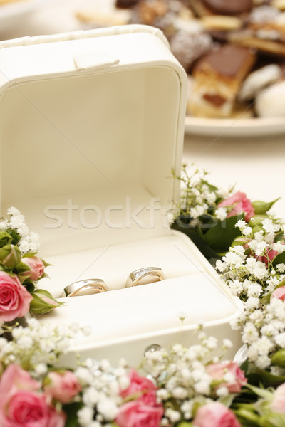 Trauringe Rosen Blume Hochzeit Liebe stieg Stock foto © grafvision