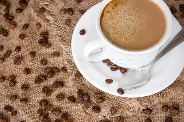 Cup chicchi di caffè bianco caffè bere Foto d'archivio © Grazvydas