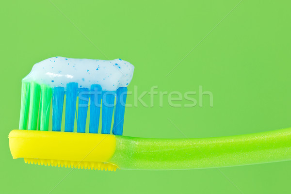 Stok fotoğraf: Diş · fırçası · yeşil · diş · macunu · yalıtılmış · tıbbi · tıp