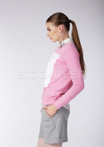 女孩 短褲 冒充 工作室 背景 商業照片 © gromovataya