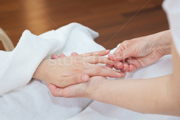 手 按摩 婦女 身體 健康 美女 商業照片 © gsermek