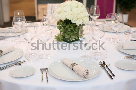 Receptie de nunta tabel set eveniment petrecere afaceri Imagine de stoc © gsermek