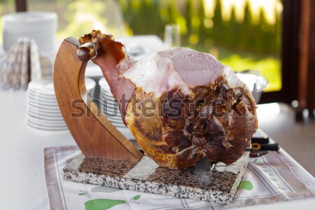 Gotowany szynka kości restauracji tłuszczu pokładzie Zdjęcia stock © gsermek