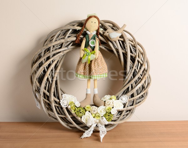 [[stock_photo]]: Maison · décoration · osier · couronne · rose