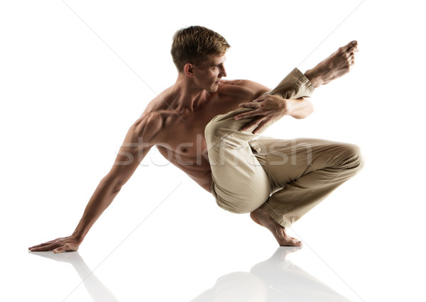 Kaukasisch mannelijke danser volwassen beige Stockfoto © handmademedia