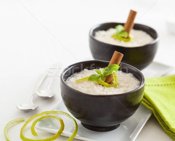 [[stock_photo]]: Riz · au · lait · bols · dessert · menthe · cannelle · chaux