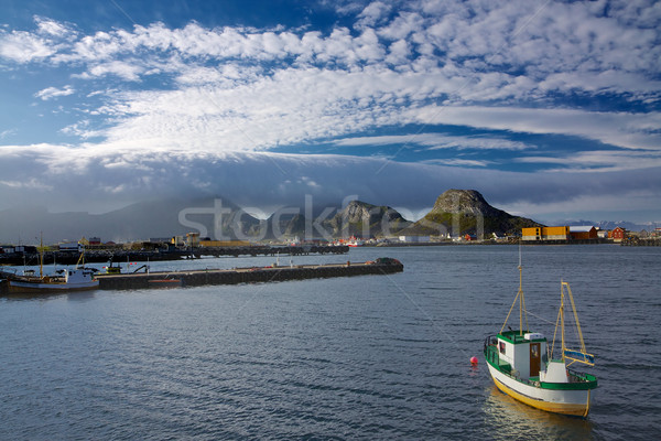 Norweski połowów portu tradycyjny wyspa Zdjęcia stock © Harlekino