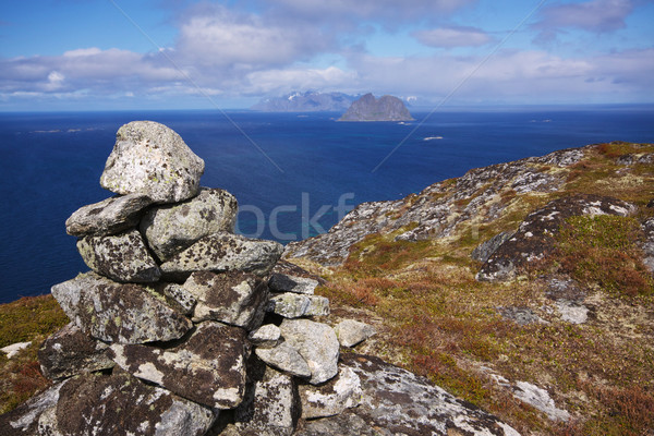 ストックフォト: 先頭 · 島 · 岩 · 島々 · ノルウェー