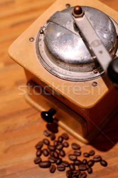 Koffie molen oude retro home venster Stockfoto © Hasenonkel