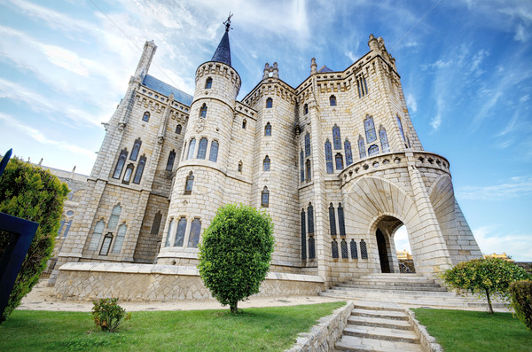 Famoso ponto de referência palácio Espanha nuvens edifício Foto stock © HERRAEZ