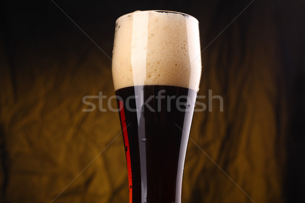 Glas donkere bier lang Geel Stockfoto © hiddenhallow