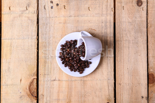 Stok fotoğraf: Kahve · çekirdekleri · fincan · tabağı · dışarı · küçük · espresso