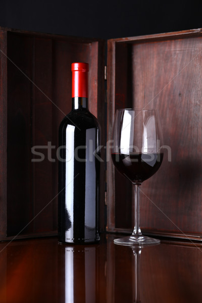Botella vino tinto vidrio cuadro Foto stock © hiddenhallow