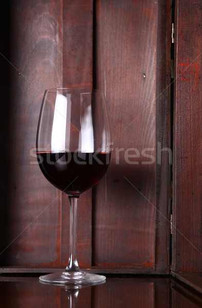 Cam ahşap durum şarap Stok fotoğraf © hiddenhallow