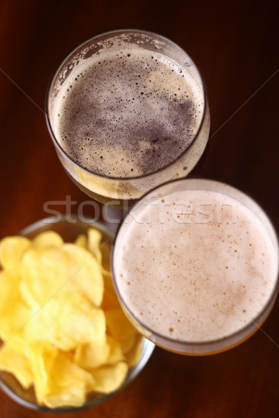 üveg sör ital közelkép falatozó krumpli Stock fotó © hiddenhallow