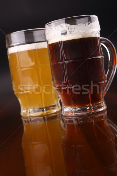 Vidrio cerveza dos oscuro beber líquido Foto stock © hiddenhallow
