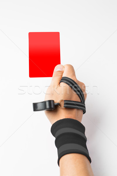 Arbitru mână fluier arăta roşu card Imagine de stoc © hin255