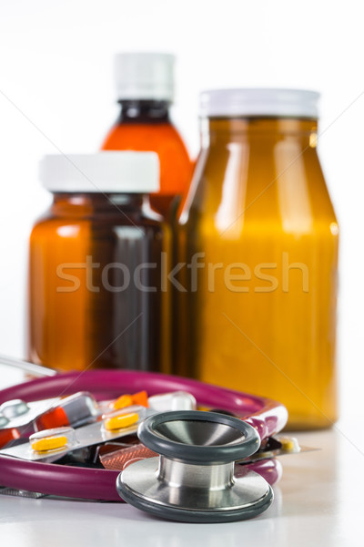 丸 藥物 容器 孤立 白 背景 商業照片 © hin255