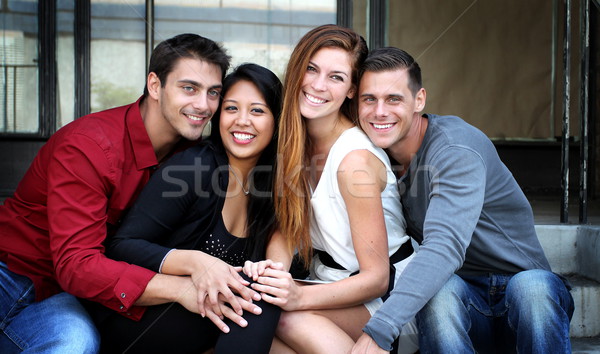 Groupe ami séance ensemble escaliers femme [[stock_photo]] © hlehnerer