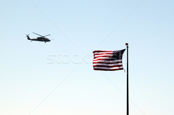 USA banderą śmigłowca pływające Błękitne niebo niebo Zdjęcia stock © hlehnerer