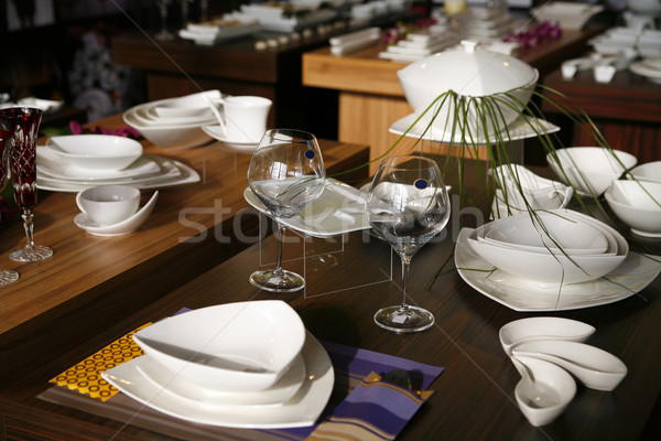 Matar hambre elegante servicio lujo restaurante Foto stock © Hochwander