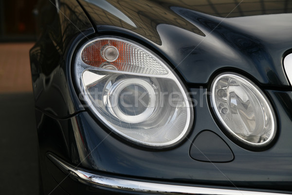 Pahalı araba yeni araç satıcı salon ışık Stok fotoğraf © Hochwander