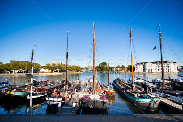 [[stock_photo]]: Vieux · bateaux · banque · canal · ville · bateau