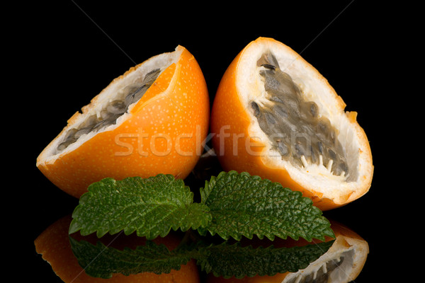 Passion fruit maracuja granadilla Stock photo © homydesign