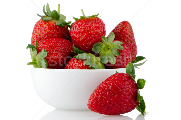 Frescos fresas tazón blanco frutas Foto stock © homydesign