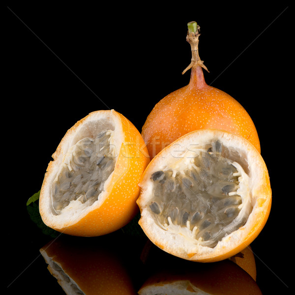 Paixão fruto comida fundo laranja tropical Foto stock © homydesign